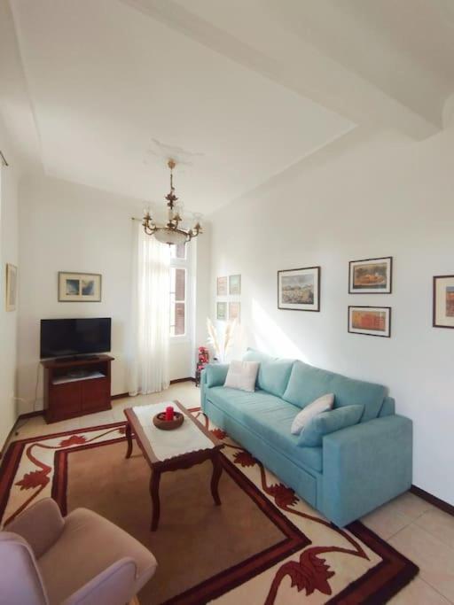 Calliope'S Neoclassical Home In The Heart Of Plaka Athens Exterior photo