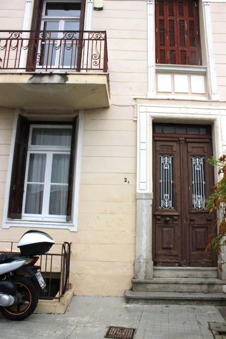 Calliope'S Neoclassical Home In The Heart Of Plaka Athens Exterior photo