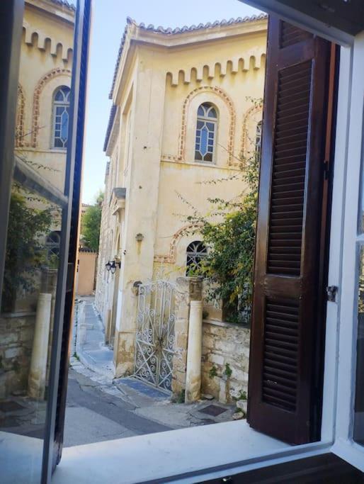 Calliope'S Neoclassical Home In The Heart Of Plaka Athens Exterior photo